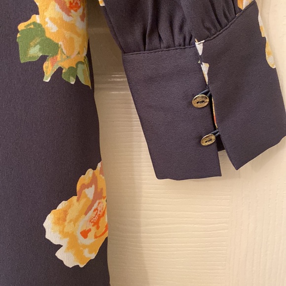 Loft SP Gray Floral Print Long Sleeve Shift Dress - Picture 9 of 9